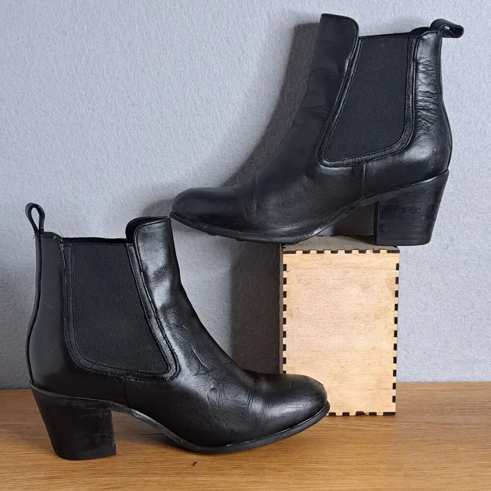 Thursday Everyday Women Black Leather Platform Chelsea Boots Size 7.5 Euro 38